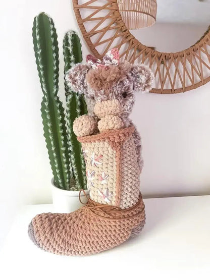 Highland Baby Cow – No-Sew Crochet Pattern 🌿🐮 The Crochet Nook