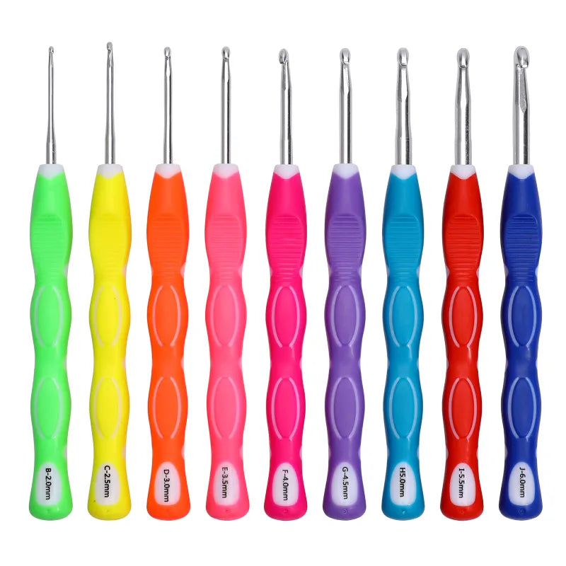Nine aluminum crochet hooks with colorful soft handles, labeled from 2.0 mm to 6.0 mm